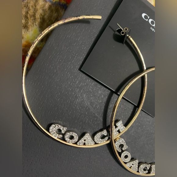 COACH SIGNATURE JENNIFER LOPAZ LARGE HOOPS NEW - Picture 5 of 6